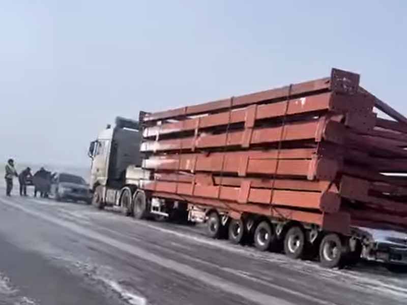 <?php echo esc_attr( get_the_title() ) ?>