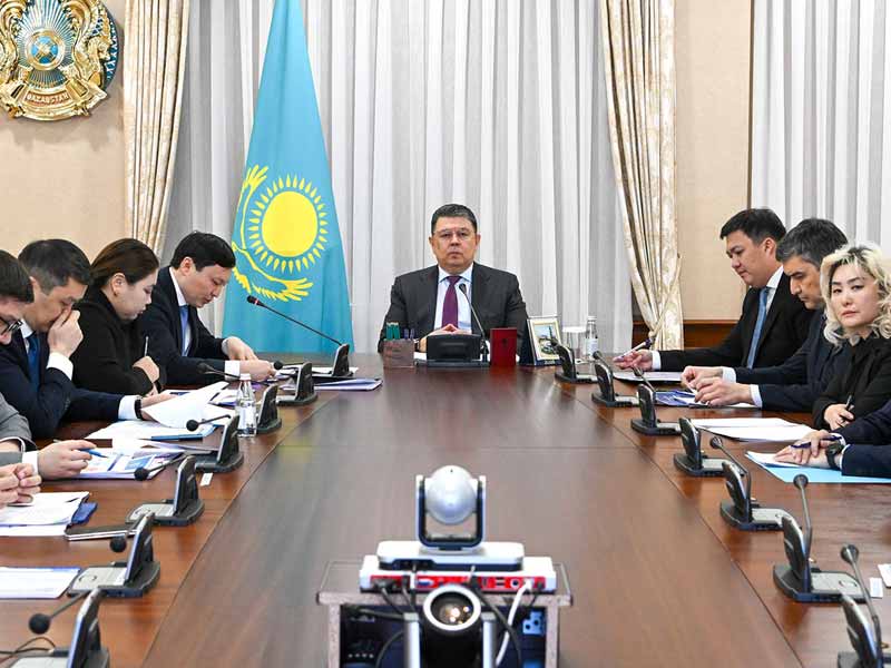 <?php echo esc_attr( get_the_title() ) ?>