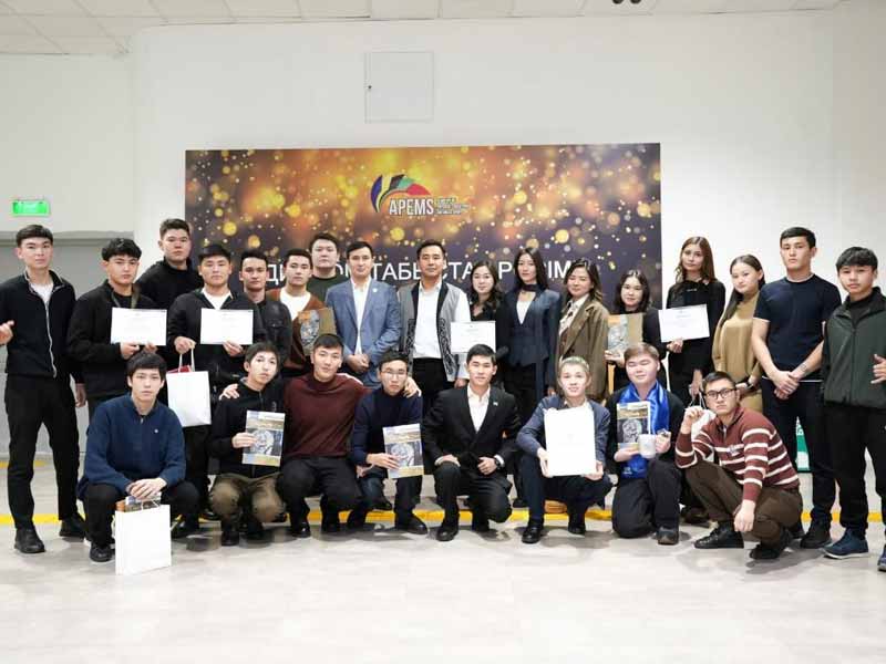 <?php echo esc_attr( get_the_title() ) ?>