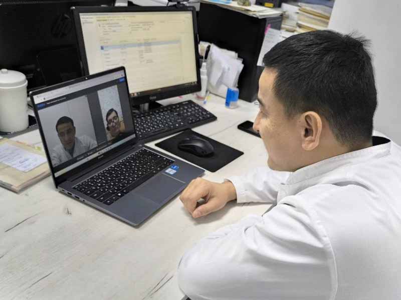 <?php echo esc_attr( get_the_title() ) ?>