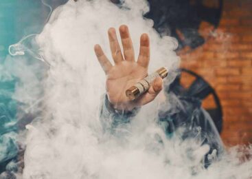 В Щучинске полицейские изъяли крупную партию вейпов, доставленную посылкой из Москвы