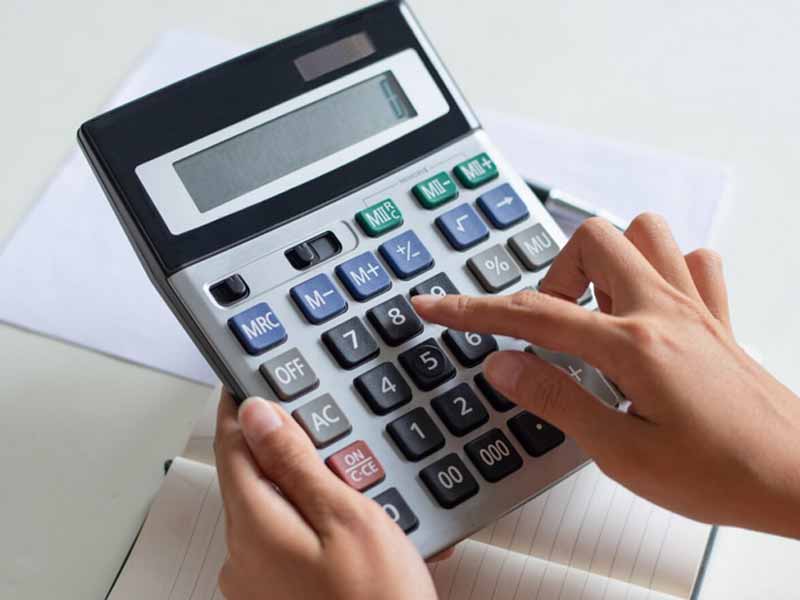 <?php echo esc_attr( get_the_title() ) ?>