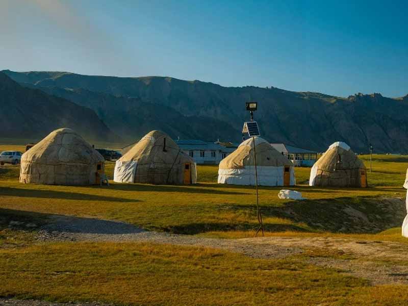 <?php echo esc_attr( get_the_title() ) ?>