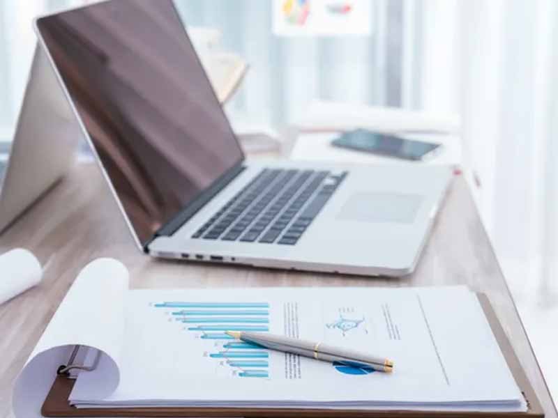 <?php echo esc_attr( get_the_title() ) ?>