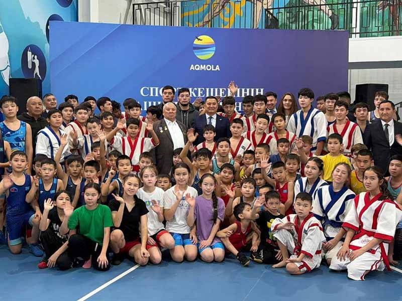 <?php echo esc_attr( get_the_title() ) ?>