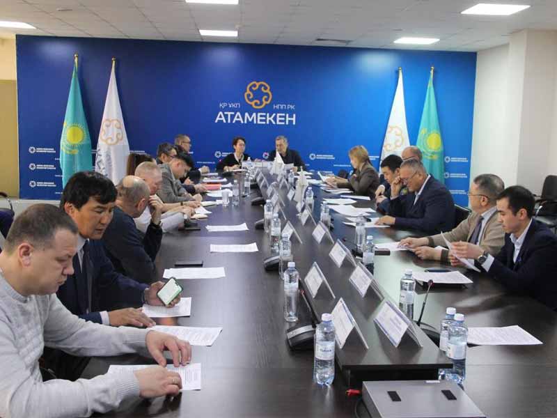 <?php echo esc_attr( get_the_title() ) ?>