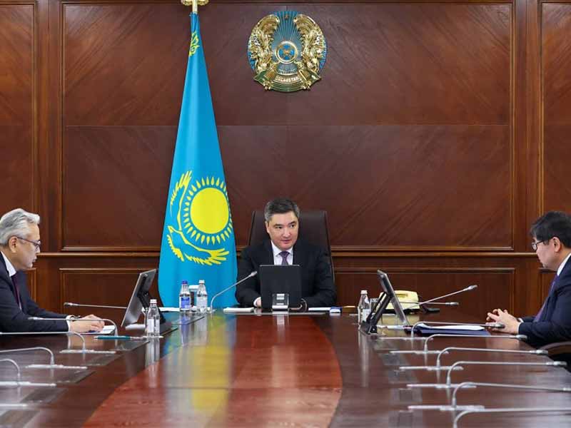 <?php echo esc_attr( get_the_title() ) ?>