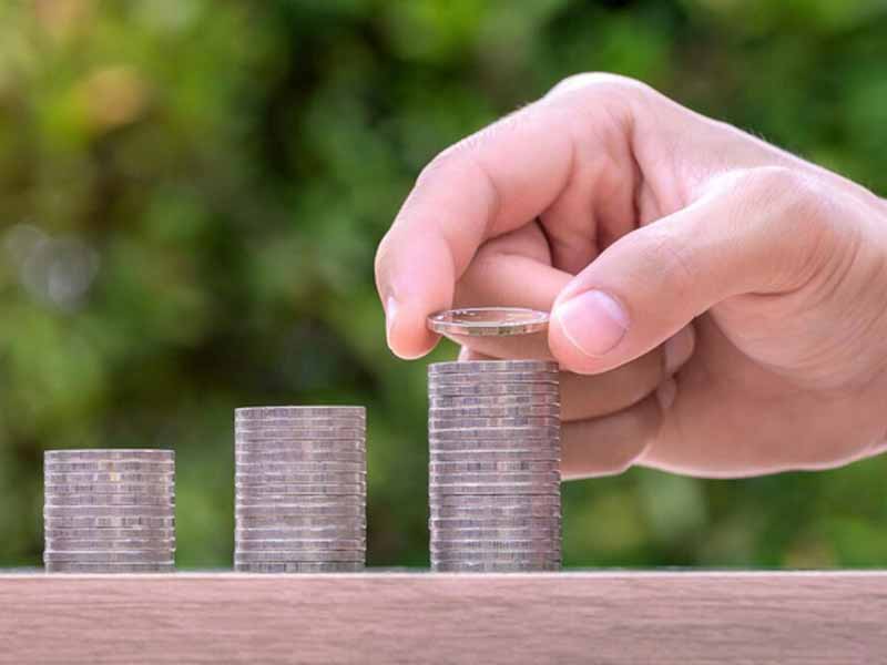 <?php echo esc_attr( get_the_title() ) ?>