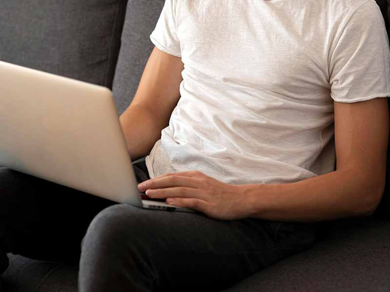 <?php echo esc_attr( get_the_title() ) ?>