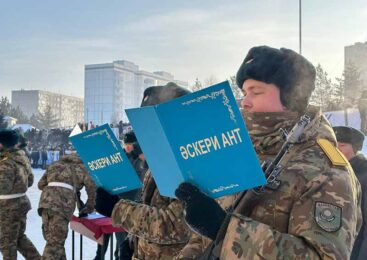 В Кокшетау более 300 молодых солдат приняли военную присягу