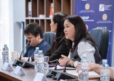 Конституцияның жаңа жобасындағы отбасы және неке нормалары талқыланды. Обсуждены нормы о браке и семье в новом проекте Конституции