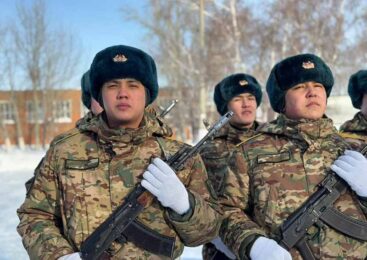 Молодые солдаты приняли Военную присягу