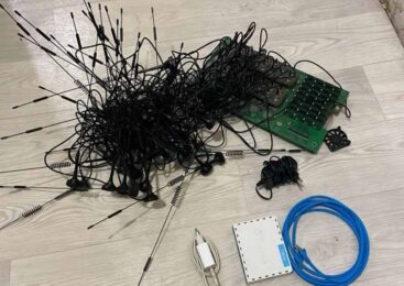 SIM-бокс для мошенников: двое подозреваемых задержаны в Кокшетау