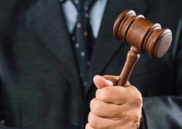 Казахстан планирует выставить на аукцион более 20 тонн рогов сайги