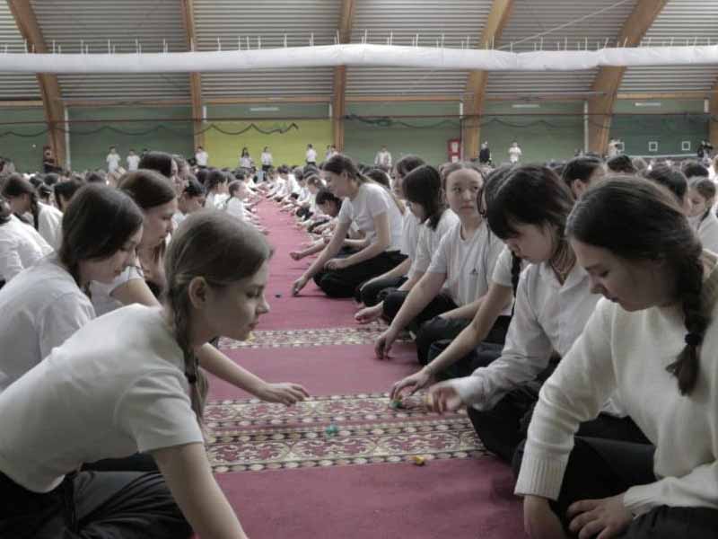 <?php echo esc_attr( get_the_title() ) ?>