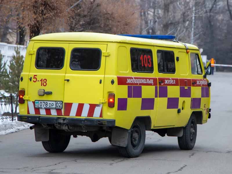 Ночь на грани трагедии: мать и двое маленьких детей чудом выжили в Кокшетау