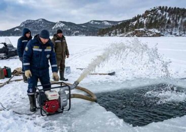 Дыхание озер: как в Акмолинской области спасают рыбу от зимнего замора
