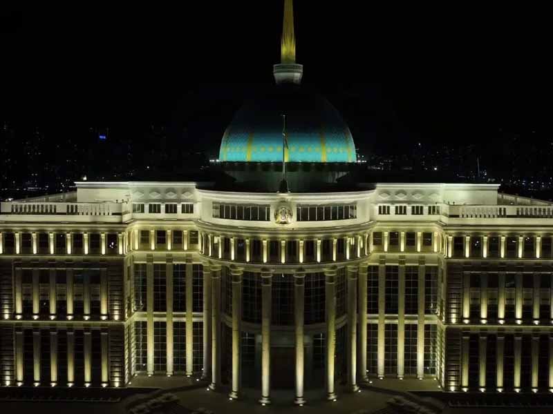 <?php echo esc_attr( get_the_title() ) ?>