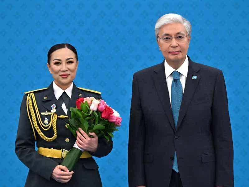 <?php echo esc_attr( get_the_title() ) ?>