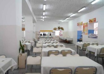 Аким области поручил решить вопрос аварийной столовой