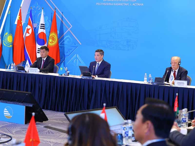 <?php echo esc_attr( get_the_title() ) ?>