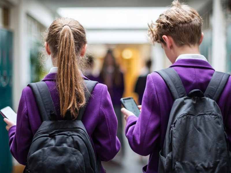 <?php echo esc_attr( get_the_title() ) ?>