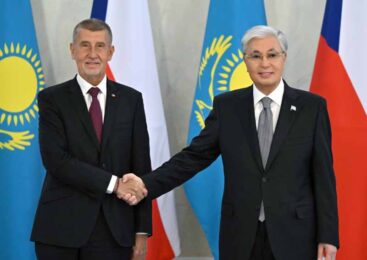Глава государства Касым-Жомарт Токаев и Премьер-министр Чехии Андрей Бабиш провели встречу в узком составе