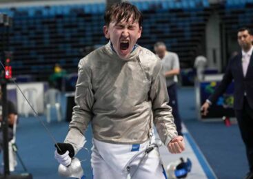 Фехтовальщик Нурмухаммед Жайлыбай завоевал «бронзу» юниорского чемпионата мира