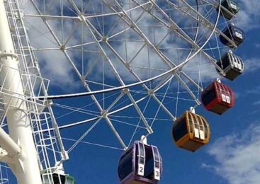 В Астане произошло возгорание на колесе обозрения