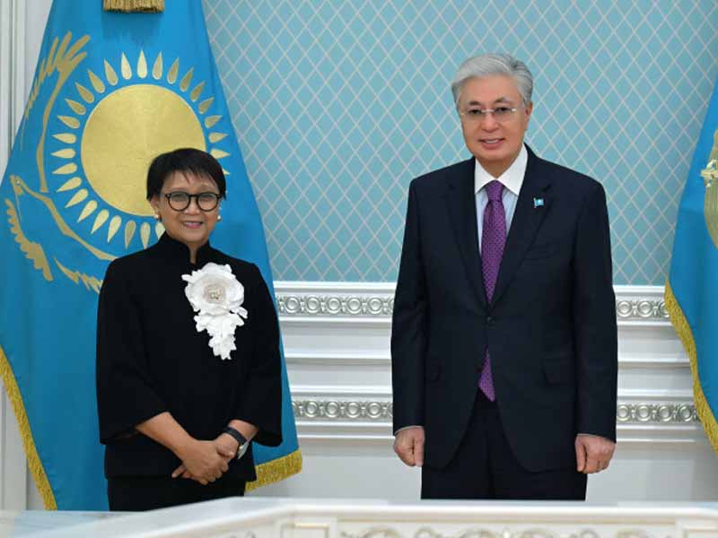 <?php echo esc_attr( get_the_title() ) ?>