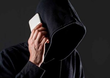 Сельская учительница из Акмолинской области лишилась 20 млн тенге из-за телефонных мошенников