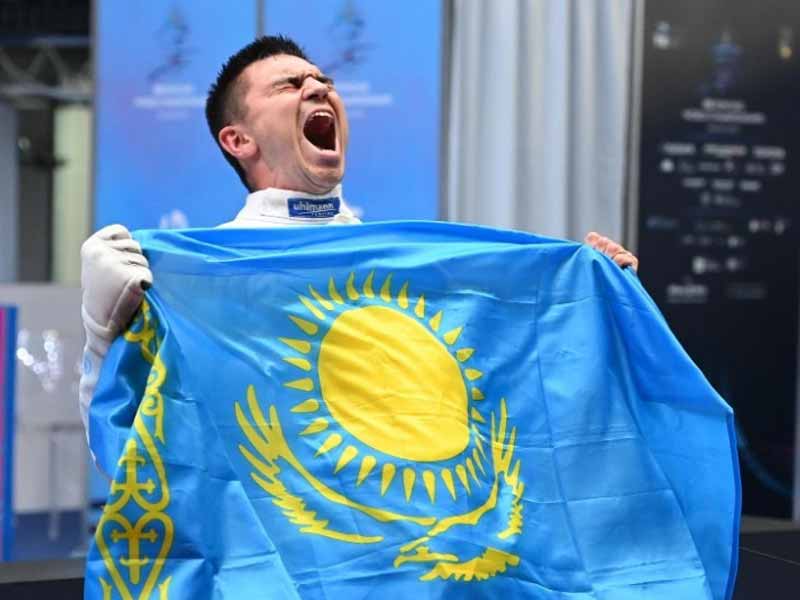 Шпажист Руслан Курбанов стал бронзовым призером чемпионата Азии-2026