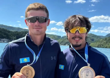 Казахстанские гребцы завоевали два «золота» на чемпионате Азии в Японии