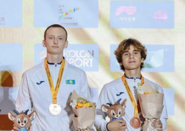 Казахстан завоевал две бронзовые медали на чемпионате Азии по скалолазанию среди юниоров
