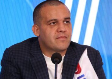 Умар Назарович Кремлевтің өмірбаяны: «RAF» Қазақстанға келеді
