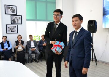В Кокшетау презентовали книгу Главы государства «Әділетті қоғамға – шыншыл сөз»